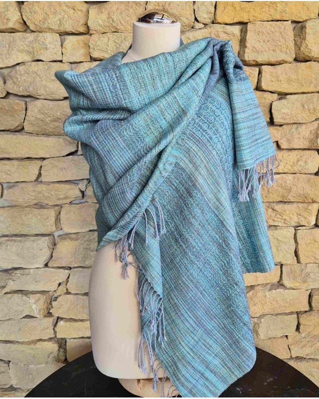 ZSUBO // Kézzel szőtt stóla // Tenger 065 kék