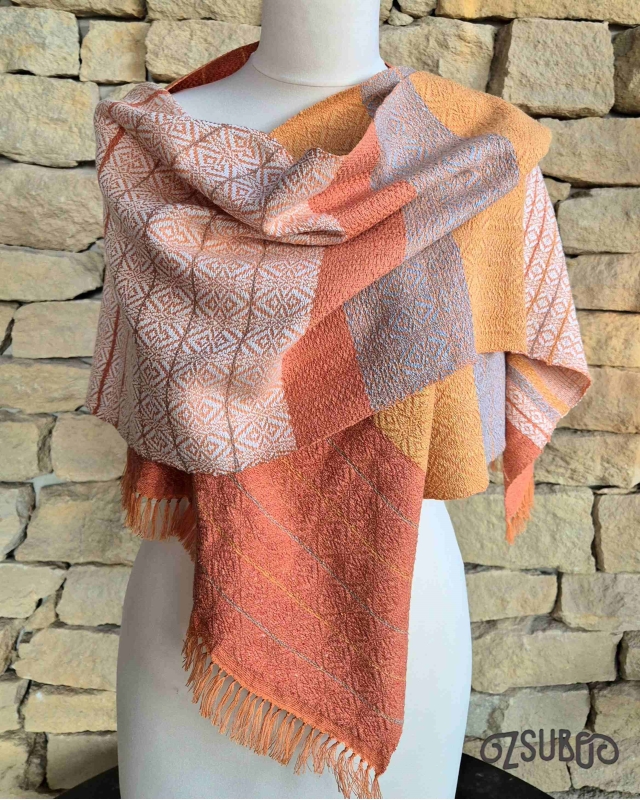 ZSUBO // Kézzel szőtt stóla // Ősz 066 – sárga, barna