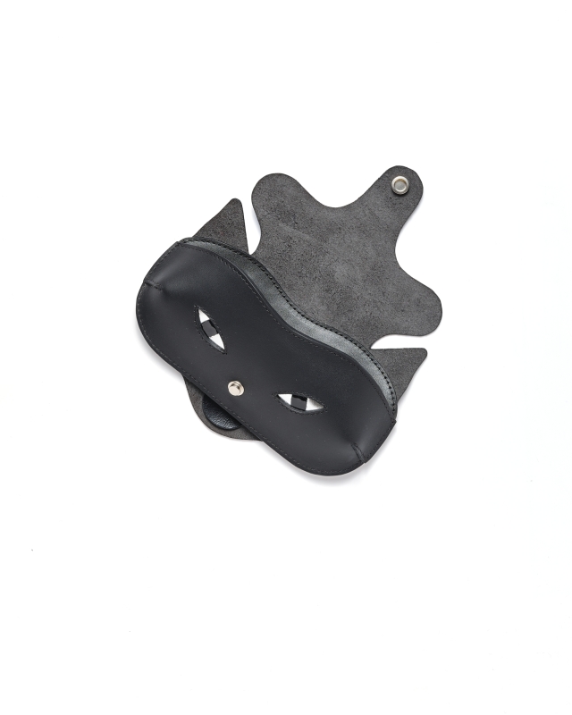 Gabo Szerencses // Cica szemüvegtok // Fekete, ezüst szemmel 2