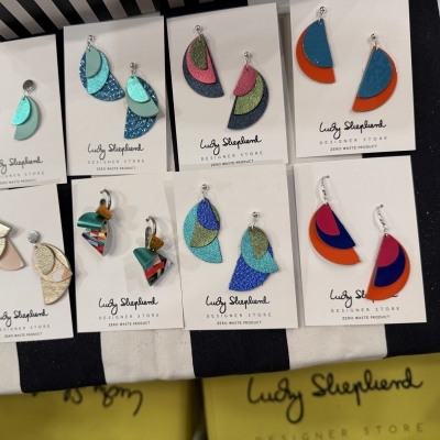 Nyári workshopok Budapesten 2026 – Ékszerkészítő, DIY és kreatív programok a Lucky Shepherd Designer Store-ban